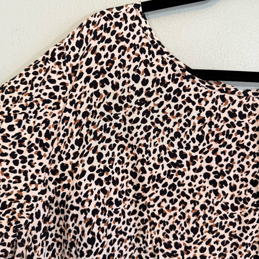Ava & Viv Blouse Womens 2X Cream Black Leopard Print Round Neck Short Sleeve Top - Picture 5 of 10